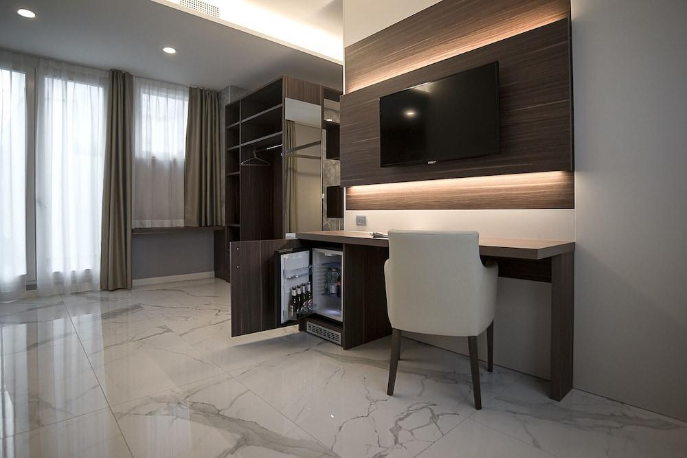 Castello 3* Milan