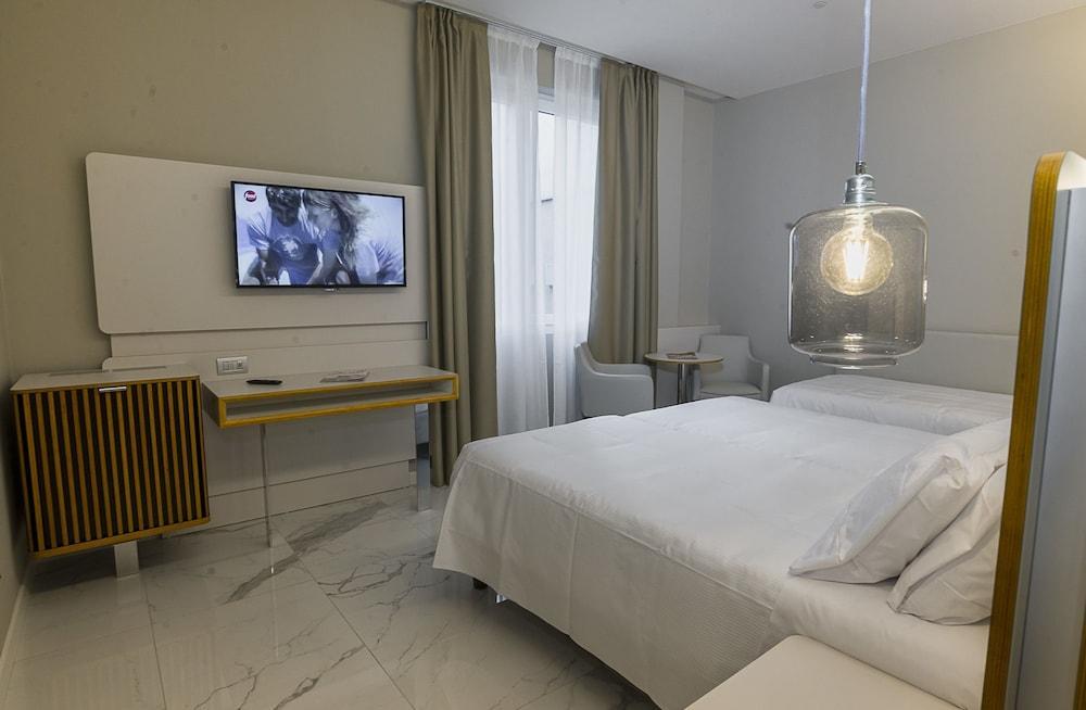 Castello 3* Milan