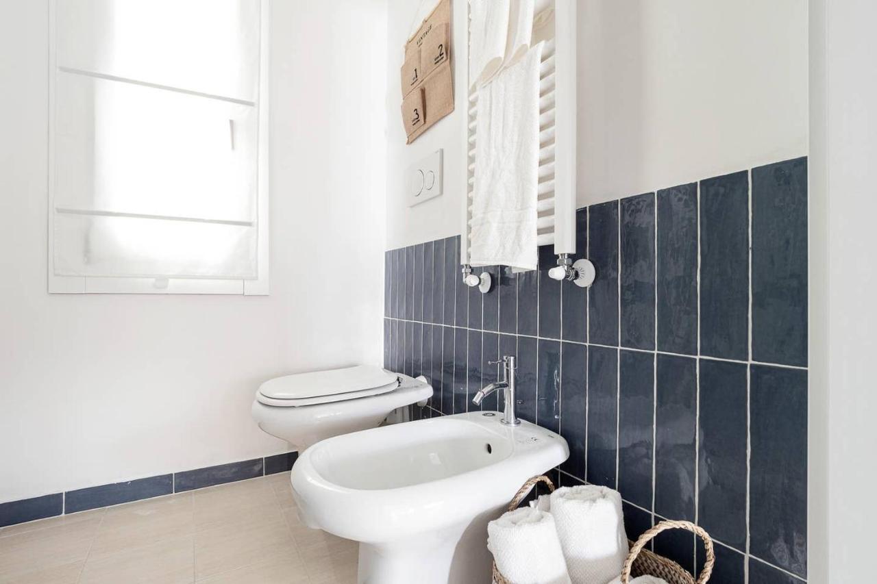 Golden Navy Design In Porta Venezia Apartamento Milão