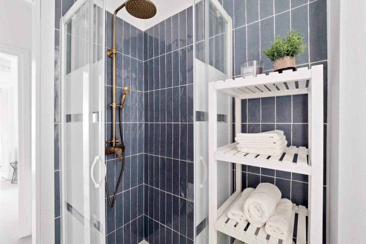 Golden Navy Design In Porta Venezia * Milão