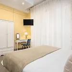 Large Design Apartment In The City Center