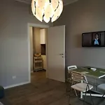Appartamento Con Grande Terrazzo In Via Lomellina - Lome 527