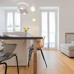 Design Premium Apartment In Center Milan - Homeunity
