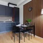 Stylish & Modern Studio Milano