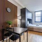 Stylish & Modern Studio Milano