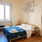 Easy Room Italy Balcony