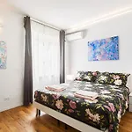 House Navigli Apartment In The Heart Of The Naviglio Grande Milano