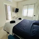 Pericle 5 Apartment