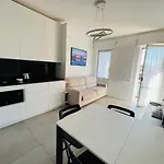 Pericle 5 Apartment