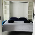 Pericle 5 Apartment