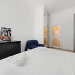5 Min Duomo - Next To Metro Station