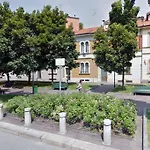 Xenia Apartments - Charming Garden Suite In Porta Venezia