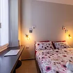 Duomo A 2 Fermate - Tiny Apartment In Pta Venezia