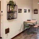 Cozy One Bedroom Close To Navigli And Tortona