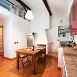 Ihost Apartment - Ticinese 75