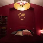 An Elegant Suite In Milan\'S Art District