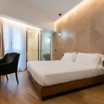 London Hotel