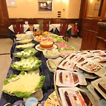Mokinba Hotels King
