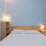 Xenia Apartments - Spacious Three-Room Apartment 10 Min From Linate