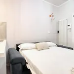 Joivy Modern City Centre Flat