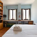 Milano Roomy Apt With All Main Comfort
