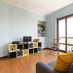 Milano Roomy Apt With All Main Comfort