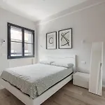 Superior Apt With Veranda And Shared Swimming Pool