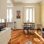 Joivy Bright & Cosy Flat Near The City Centre