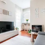 Fully furnished flat Arco della Pace by Easylife