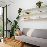 Isola Silent Retreat - Design Apartment 10 Min From Centrale