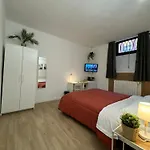 Home In Town - Home In City Life Near San Siro Stadium