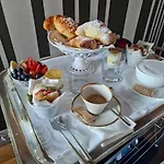 Pattini Guest House
