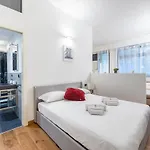 Design Apartment I Steps From Fair & Metro