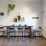 View Of The Navigli - Home In The Heart Of Milan - Wifi