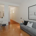 Gohost - Quiet, Bright & Stylish Flat In The Heart Of Milan