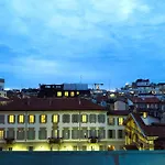 Exclusive Location, Cozy And Modern Apartment