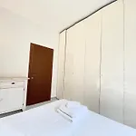 Apartment Metro Blu, Comodo Per Centro Di Milano E Rho Fiera Milano