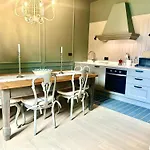 Luxury Terrace In The Center Of Milan Garibaldi Train Station Brera