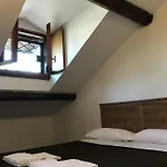 Charming Apartment The Castle
