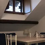Charming Apartment The Castle