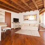 Ponte Vetero 11 Apartment