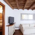 Ponte Vetero 11 Apartment