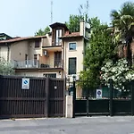 Youhosty - Nicostrato 4