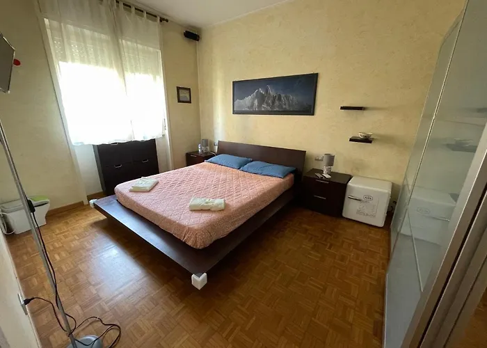 Impeccable Bnb In Milan Next To M1 Metro 10 Mins Away From Duomo Wi-Fi Feel Like Home
