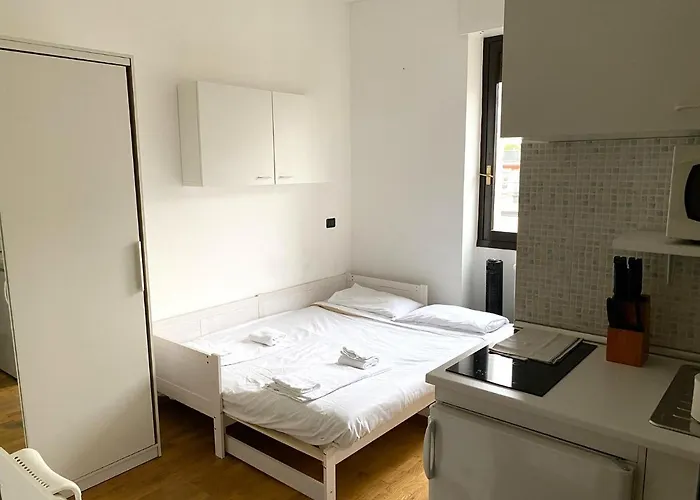 Lovely well located studio - Sammartini