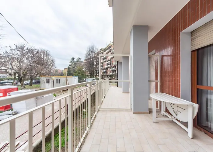 Easylife - Lussuoso Trilocale Con Balcone E Vasca Idromassaggio In Zona Barona