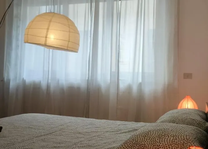 3 Minutes On Foot From Duomo Big Apartment With 3 Bedroom