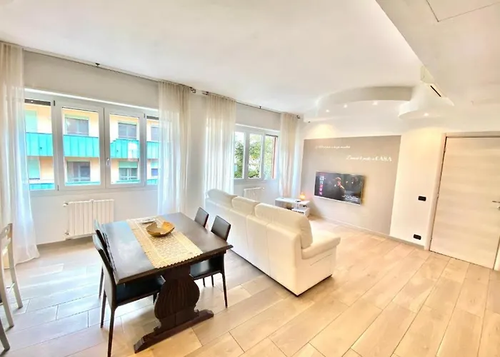 Milano Bocconi Home