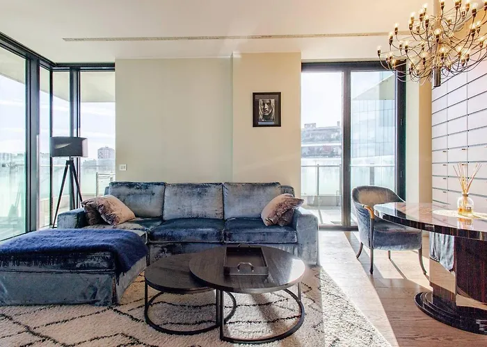 Skyline Apartment Duomo View
