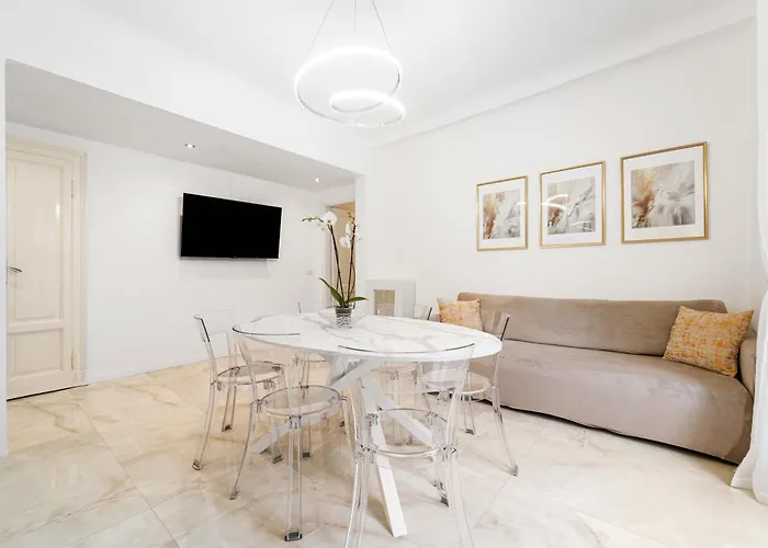 Central Apartment - 10 Min To Duomo